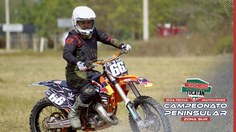 Exhibición de vehículos para motocross